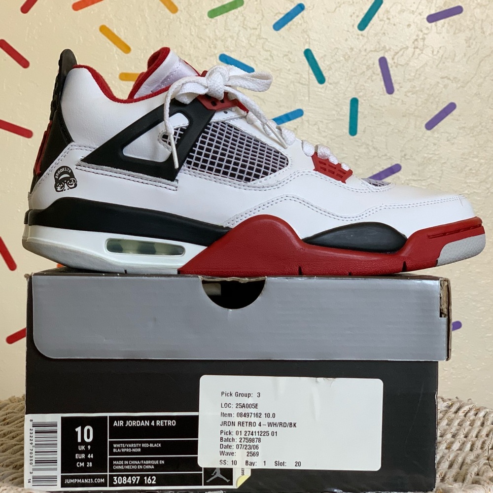 2006 Jordan 4 “Mars” Deadstock. Size 10.